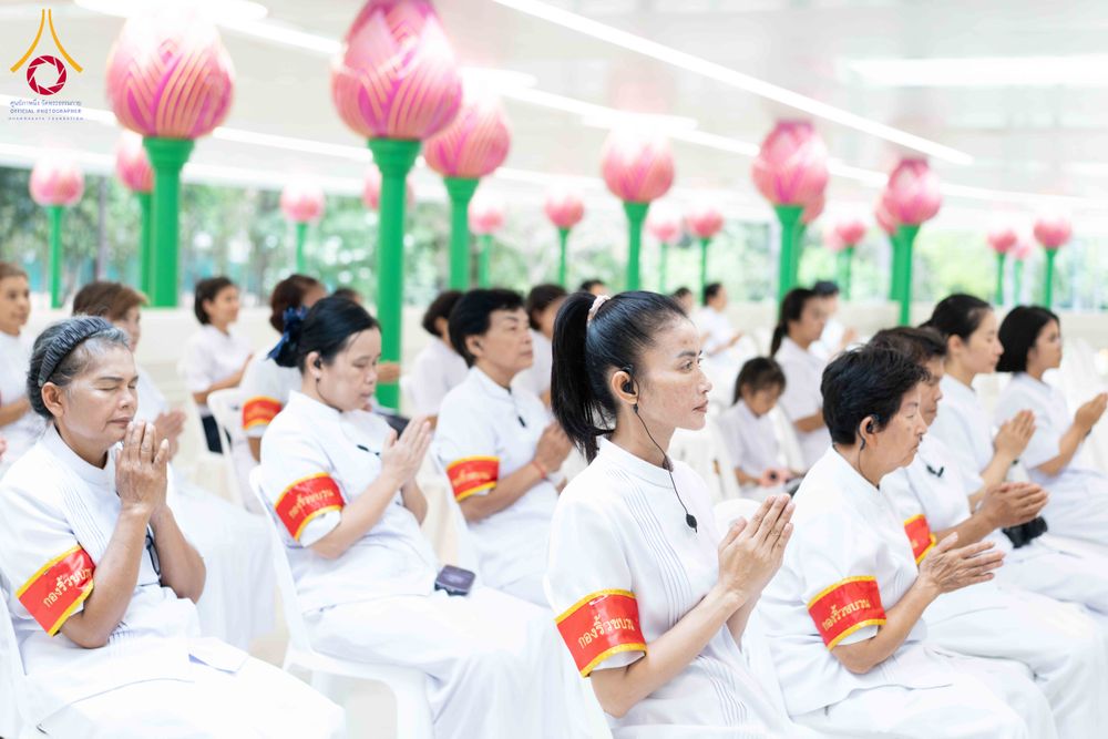 ภาพ No.309024:วันอาทิตย์ที่ 8 กุมภาพันธ์ พ.ศ. 2569  พิธีต้อนรับพระบัญชาสมเด็จพระสังฆราช แต่งตั้ง  “พระครูปลัดรัตนวีรวัฒน์” (รังสฤษดิ์ อิทฺธิจินฺตโก) เจ้าอาวาสวัดพระธรรมกาย ให้ดำรงตำแหน่ง “ที่ปรึกษาเจ้าคณะจังหวัดปทุมธานี”