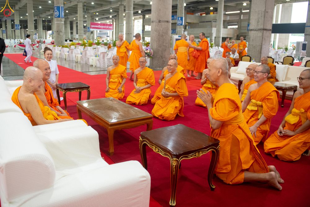 ภาพ No.323474:วันที่ 22 เมษายน พ.ศ.2569(วันคุ้มครองโลก) งานถวายมหาสังฆทาน 40,000 กว่าวัดทั่วประเทศ การเดินทางเข้าวัด , การต้อนรับปฏิสันถารพระสังฆาธิการ  ,  การจัดเตรียมภัตตาหาร , การลงทะเบียน
