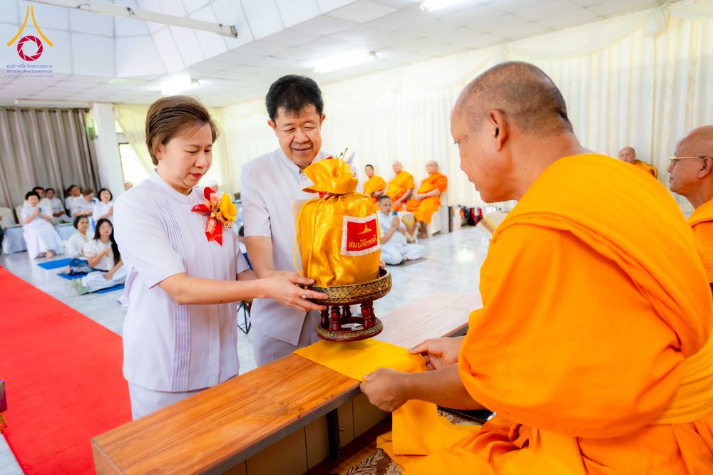 ภาพ No.340922:วันเสาร์ที่ 25 กรกฏาคม พ.ศ.2569 พิธีทอดผ้าป่าสามัคคี ปฐมฤกษ์ เปิดป้ายตั้งองค์ประธาน ณ ศูนย์ธรรมอุทยานสุขสดใส อ.จอมทอง จ.เชียงใหม่