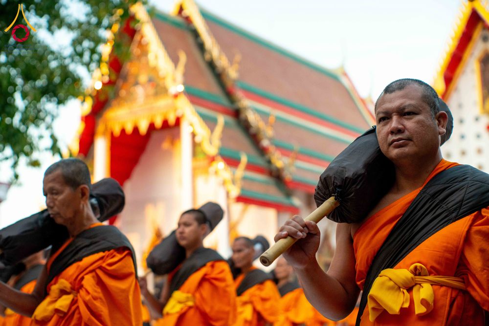 ภาพ No.294667:วันอาทิตย์ที่ 14 ธันวาคม พ.ศ.2568 พระธรรมยาตราปฏิบัติธรรมและถ่ายภาพหมู่ประวัติศาสตร์ ณ วัดสองพี่น้อง ต.ต้นตาล อ.สองพี่น้อง จ.สุพรรณบุรี ในโครงการธรรมยาตรา กตัญญูบูชา มหาปูชนียาจารย์ พระมงคลเทพมุนี(สด จนฺทสโร) พระผู้ปราบมาร อนุสรณ์สถาน 7 แห่ง ปีที่ 14