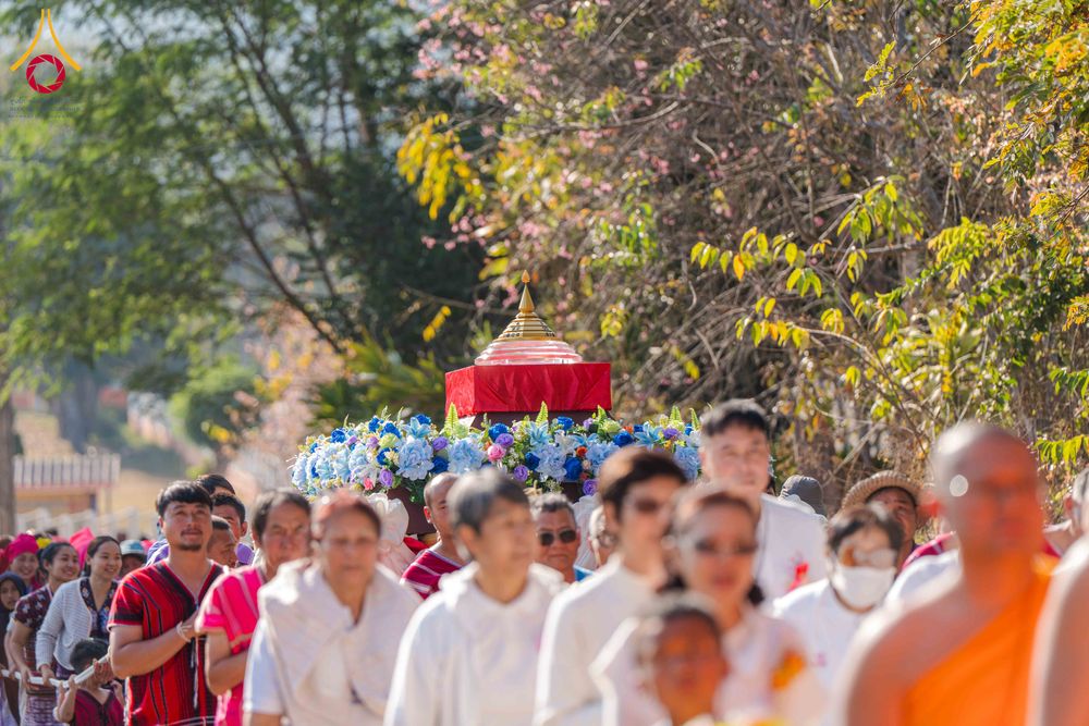 ภาพ No.308895:วันศุกร์ที่ 6 กุมภาพันธ์ พ.ศ.2569 พิธีอัญเชิญพระบรมสารีริกธาตุ เพื่อประดิษฐาน  ณ เจดีย์วัดทุ่งเจริญธรรม อ.อมก๋อย จ.เชียงใหม่