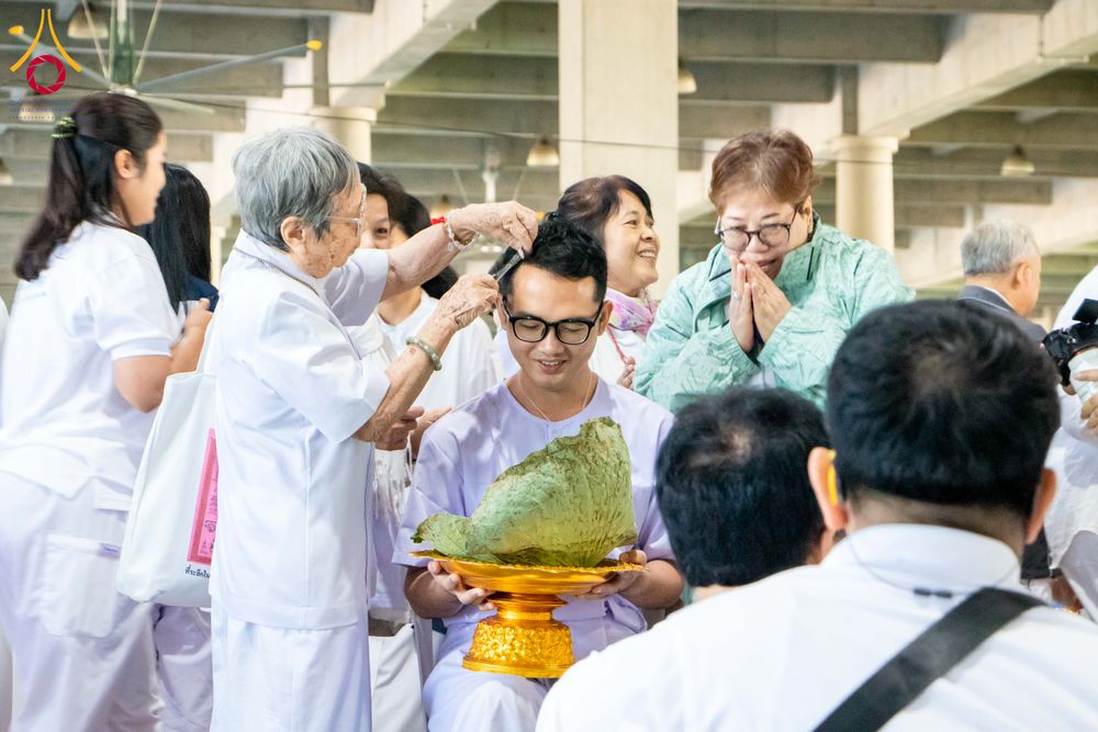 ภาพ No.293626:วันที่ 10 มกราคม พ.ศ. 2569 พิธีปลงผมธรรมทายาทบูชาธรรม 117  ปี คุณยายอาจารย์ฯ ณ วิหารคด วัดพระธรรมกาย ปทุมธานี