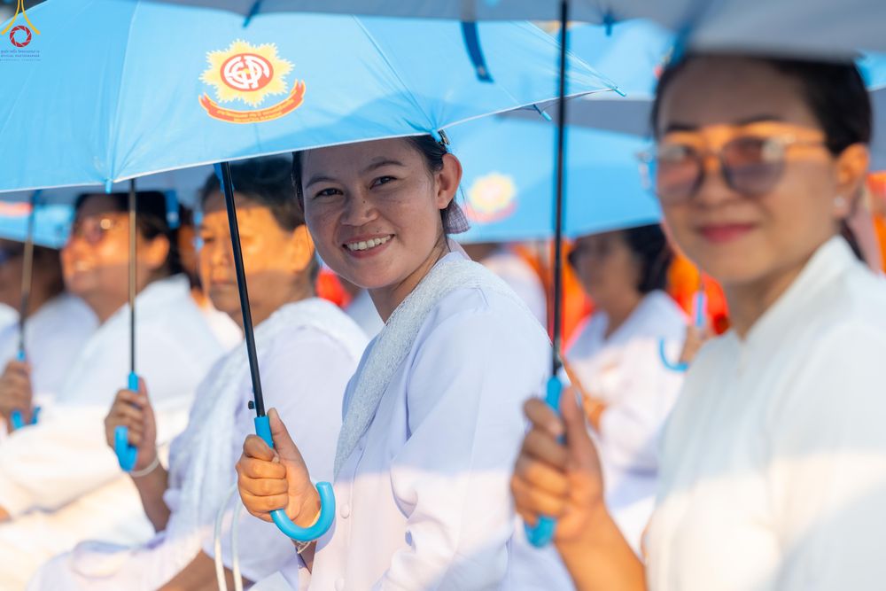 ภาพ No.324632:วันที่ 22 เมษายน พ.ศ.2569 (วันคุ้มครองโลก) บรรยากาศสาธุชน ในงานถวายมหาสังฆทาน 40,000 กว่าวัดทั่วประเทศ ณ ลานธรรม วัดพระธรรมกาย