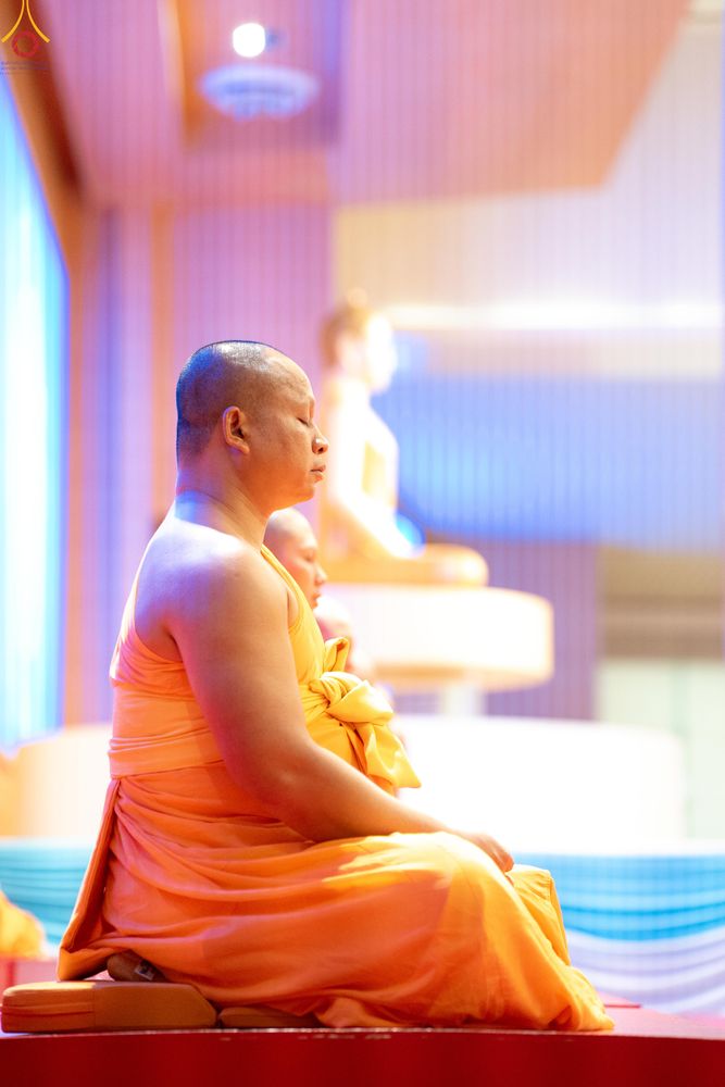 ภาพ No.337822:วันอาทิตย์ต้นเดือน 5 กรกฎาคม พ.ศ.2569 พิธีบูชาข้าวพระ ณ สภาธรรมกายสากล วัดพระธรรมกาย