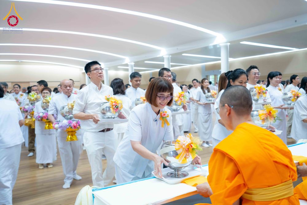 ภาพ No.310713:วันอาทิตย์ที่ 22 กุมภาพันธ์ พ.ศ. 2569 พิธีถวายโคมมาฆประทีป ณ ห้องแก้วสารพัดนึก 2 วัดพระธรรมกาย จ.ปทุมธานี