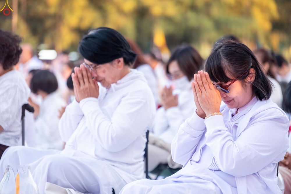 ภาพ No.292036:วันที่ 10 มกราคม พ.ศ. 2569 พิธีจุดประทีปถวายเป็นพุทธบูชา และบูชาธรรมมหาปูชนียาจารย์  ณ อนุสรณ์สถานคลองบางนางแท่น อ.สามพราน จ.นครปฐม ในโครงการธรรมยาตรา กตัญญูบูชา มหาปูชนียาจารย์ พระมงคลเทพมุนี(สด จนฺทสโร) พระผู้ปราบมาร อนุสรณ์สถาน 7 แห่ง ปีที่ 14