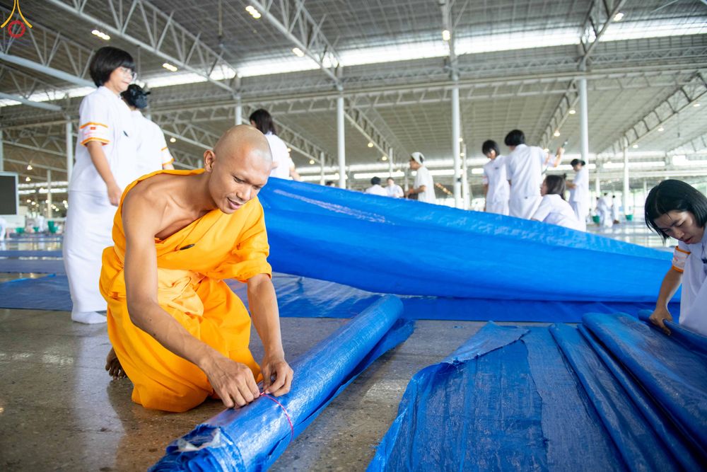 ภาพ No.345493:วันพฤหัสบดีที่ 27 สิงหาคม พ.ศ.2569 พิธีตักบาตรในวันธรรมชัย ณ สภาธรรมกายสากล วัดพระธรรมกาย ปทุมธานี