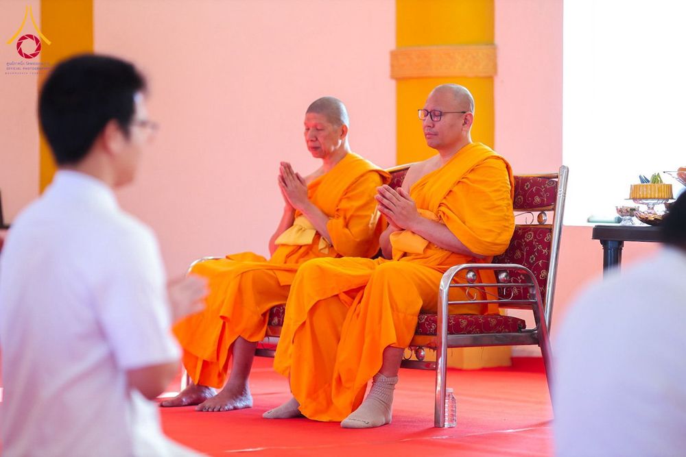 ภาพ No.283837:วันที่ 6-7 ธันวาคม พ.ศ. 2568  พิธีรับมอบหนังสือแสดงเจตจำนงถวายสิทธิครอบครองและใช้ประโยชน์วัดสันติวัน เมืองนาคปูร์  พิธีจุดโคมประทีปถวายเป็นพุทธบูชา และอุทิศบุญกุศลแด่ ดร.บี.อาร์. อัมเบดการ์  พิธีบูชาข้าวพระถ่ายทอดสดจากประเทศไทย