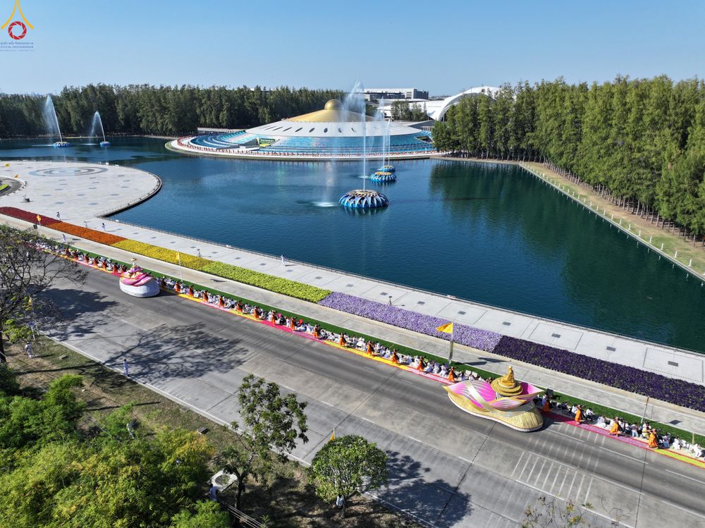 ภาพ No.279590:วันที่ 2 มกราคม พ.ศ.2569 พิธีต้อนรับพระธรรมยาตรา ครั้งที่ 1 ณ วัดพระธรรมกาย (วิหารหลวงปู่ - พระมหาธรรมกายเจดีย์)