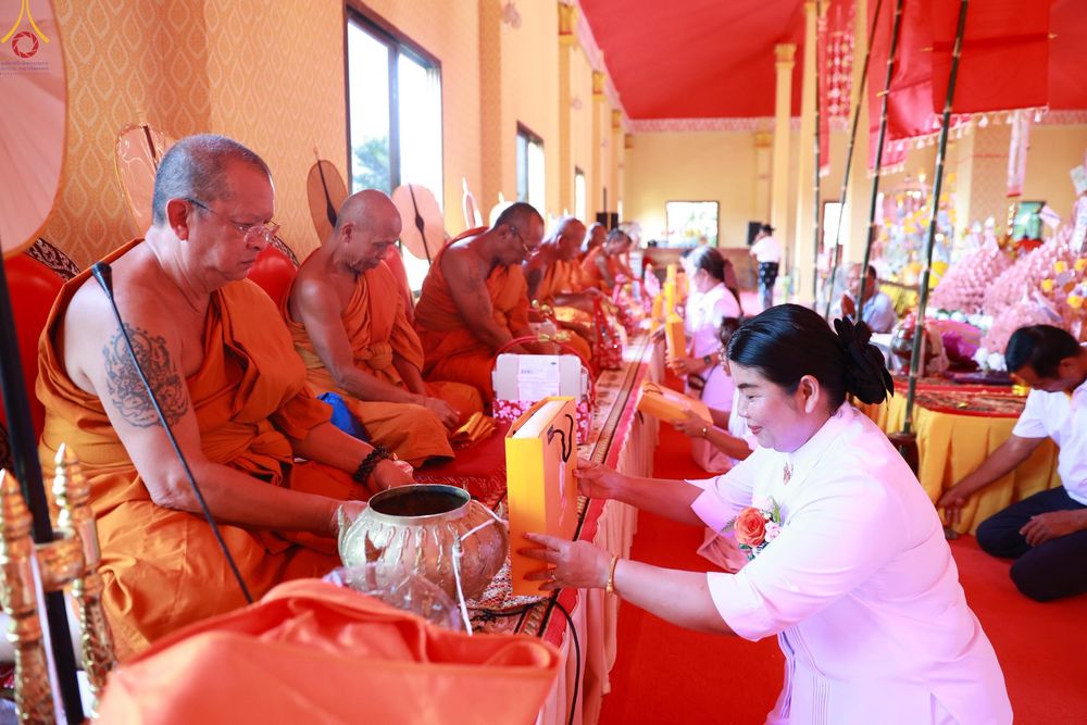 ภาพ No.283246:วันที่ 26 ตุลาคม 2568 พิธีทอดกฐินสามัคคีทั่วไทย 30,000 วัด  โดยคณะศิษยานุศิษย์ บูชาธรรม 81 ปี  หลวงพ่อธัมมชโย ณ วัดดอนมะเกลือ อ.ขามทะเลสอ จ.นครราชสีมา