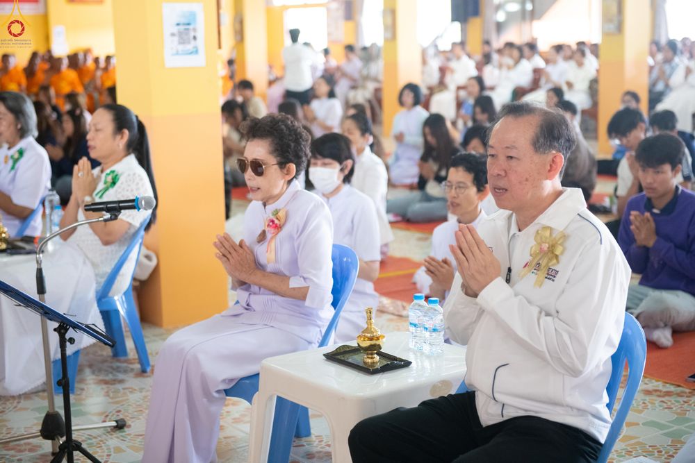 ภาพ No.291243:วันที่ 9 มกราคม พ.ศ. 2569 พิธีทอดผ้าป่าทำนุบำรุงศาสนสถาน ณ วัดนาราภิรมย์ อ.บางเลน จ.นครปฐม ในโครงการธรรมยาตรา กตัญญูบูชา มหาปูชนียาจารย์ พระมงคลเทพมุนี(สด จนฺทสโร) พระผู้ปราบมาร อนุสรณ์สถาน 7 แห่ง ปีที่ 14