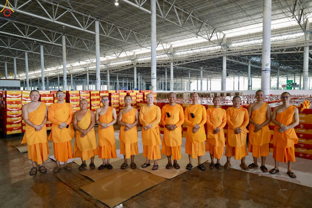 ภาพ No.320591:วันที่ 10 เมษายน พ.ศ.2569 การเตรียมกล่องไทยธรรม เพื่องานถวายมหาสังฆทาน 40,000 กว่าวัดทั่วประเทศ วันคุ้มครองโลก 22 เมษายน พ.ศ.2569 วัดพระธรรมกาย