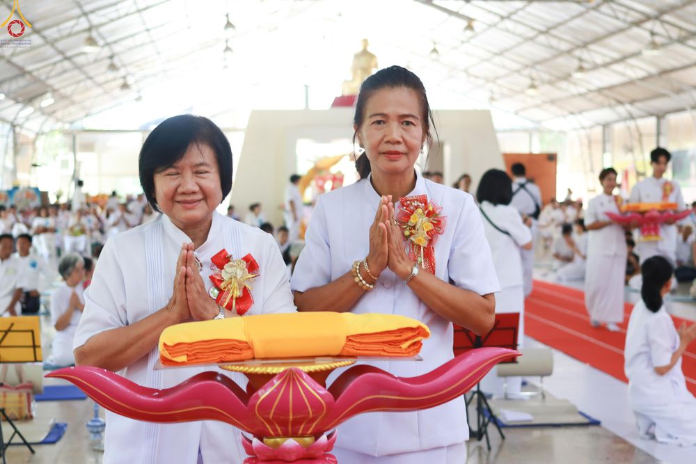 ภาพ No.283148:วันอาทิตย์ที่ 26 ตุลาคม พุทธศักราช 2568 พิธีทอดกฐินสามัคคี กตัญญูบูชาธรรมมหาปูชนียาจารย์ และโครงการกฐินทั่วไทย 30,000 วัด บูชาธรรม 81 ปีหลวงพ่อธัมมชโย  ณ ศูนย์อบรมเยาวชนอุตรดิตถ์