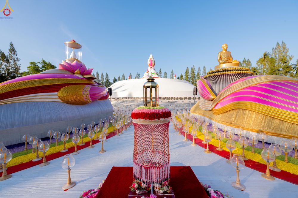 ภาพ No.291936:วันที่ 10 มกราคม พ.ศ. 2569 พิธีจุดประทีปถวายเป็นพุทธบูชา และบูชาธรรมมหาปูชนียาจารย์  ณ อนุสรณ์สถานคลองบางนางแท่น อ.สามพราน จ.นครปฐม ในโครงการธรรมยาตรา กตัญญูบูชา มหาปูชนียาจารย์ พระมงคลเทพมุนี(สด จนฺทสโร) พระผู้ปราบมาร อนุสรณ์สถาน 7 แห่ง ปีที่ 14