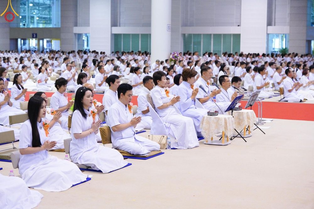 ภาพ No.178112:พิธีทอดผ้าป่าต้นสมบัติจักรพรรดิ ในวันอาทิตย์ที่ 1 ธันวาคม พ.ศ. 2567 ณ สภาธรรมกายสากล วัดพระธรรมกาย