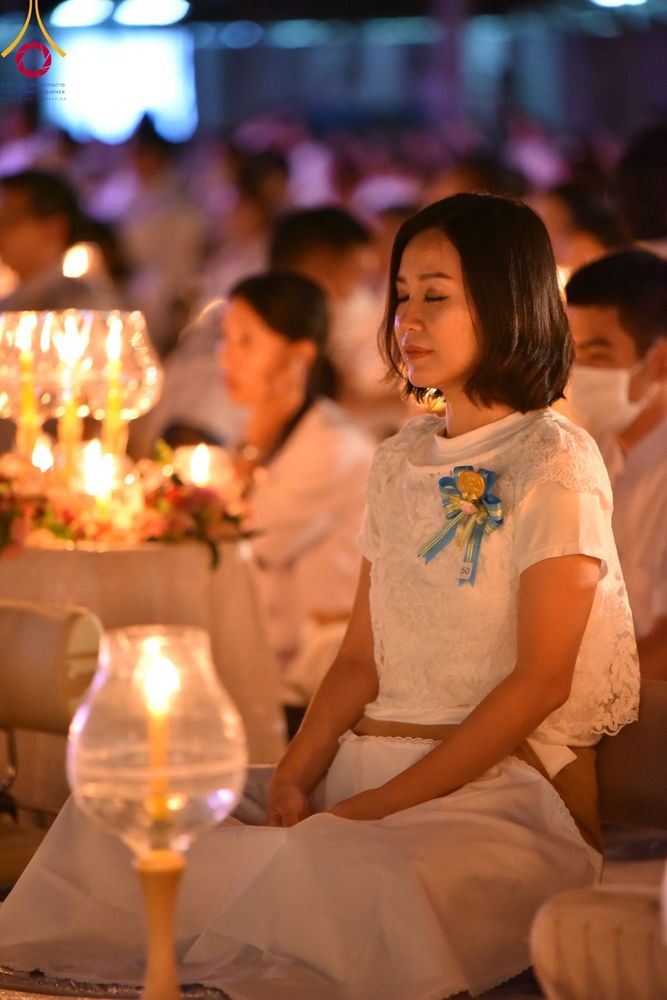ภาพ No.109717:พิธีจุดประทีปถวายเป็นพุทธบูชา และบูชาธรรมมหาปูชนียาจารย์ วันที่ 10 มกราคม พ.ศ. 2567 ณ อนุสรณ์สถานคลองบางนางแท่น อ.สามพราน จ.นครปฐม