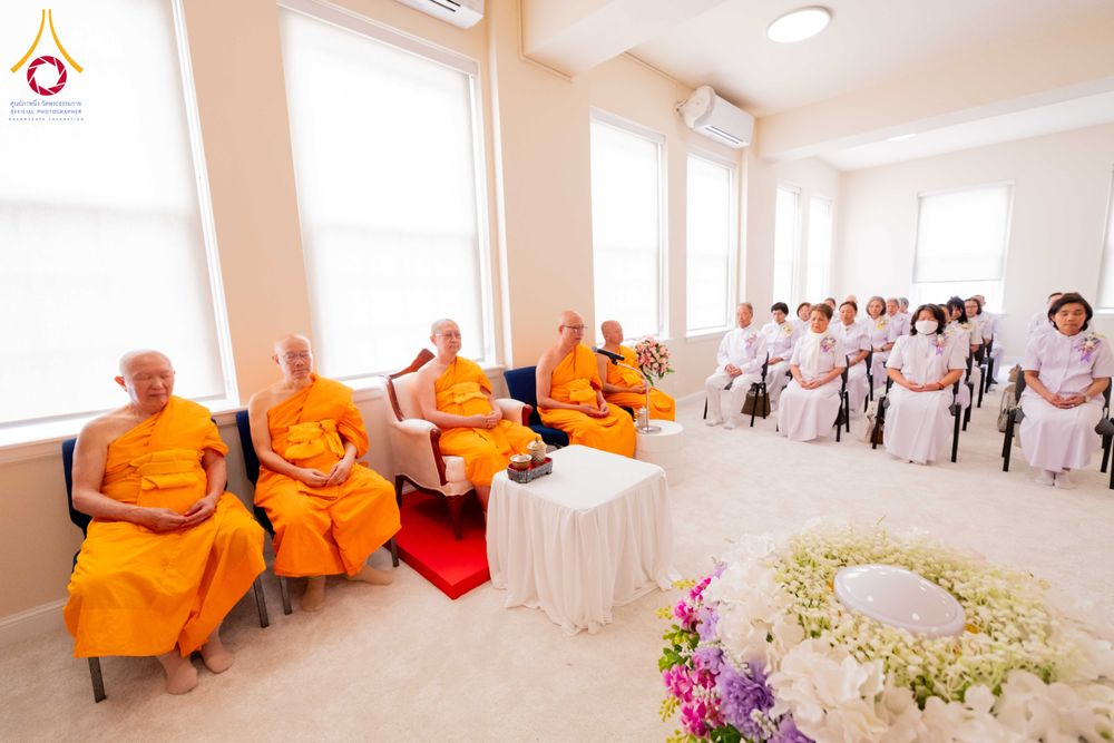 ภาพ No.319111:วันที่ 29 มีนาคม พ.ศ.2569 พิธีอัญเชิญรูปหล่อพระมงคลเทพมุนี (สด จนฺทสโร) ประดิษฐาน ณ ห้องปฏิบัติธรรม “มงคลรัตนโชติ”  วัดพระธรรมกายชิคาโก ประเทศสหรัฐอเมริกา