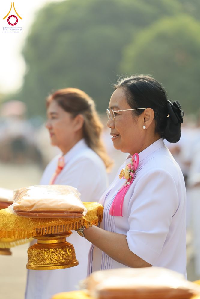 ภาพ No.300330:วันที่ 22 มกราคม พ.ศ. 2569 พิธีทอดผ้าป่าทำนุบำรุงศาสนสถาน ณ วัดรางกำหยาด ต.บางภาษี อ.บางเลน จ.นครปฐม ในโครงการธรรมยาตรา กตัญญูบูชา มหาปูชนียาจารย์ พระมงคลเทพมุนี(สด จนฺทสโร) พระผู้ปราบมาร อนุสรณ์สถาน 7 แห่ง ปีที่ 14