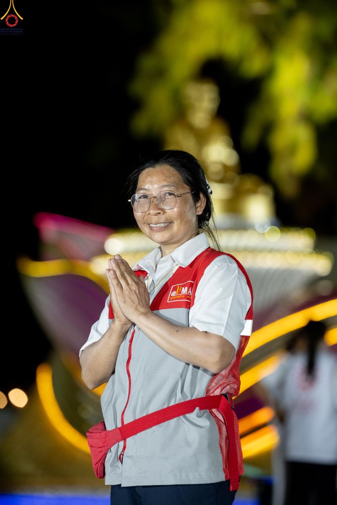 ภาพ No.301631:ภาพเบื้องหลังอาสาสมัครรวมใจ ชุดที่ 4 ในโครงการธรรมยาตรา กตัญญูบูชา มหาปูชนียาจารย์ พระมงคลเทพมุนี(สด จนฺทสโร) พระผู้ปราบมาร อนุสรณ์สถาน 7 แห่ง ปีที่ 14