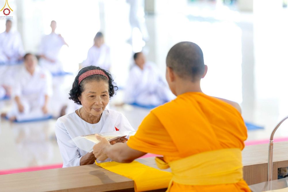 ภาพ No.246780:วันที่ 16-18 กันยายน พ.ศ. 2568 โครงการอบรมอุบาสกแก้วอุบาสิกาแก้ว รุ่นที่ 2 ณ ธุดงคสถานพิษณุโลก