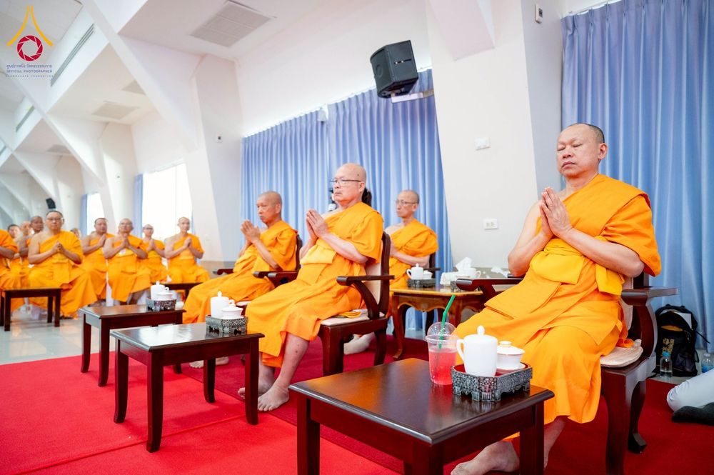 ภาพ No.274999:วันอาทิตย์ที่ 30 พฤศจิกายน พ.ศ. 2568 พิธีทอดผ้าป่า "สร้างองค์พระเจดีย์เพื่อสร้างสันติภาพโลก" ณ ศูนย์ปฏิบัติธรรมระยอง (บ้านช่องลม)