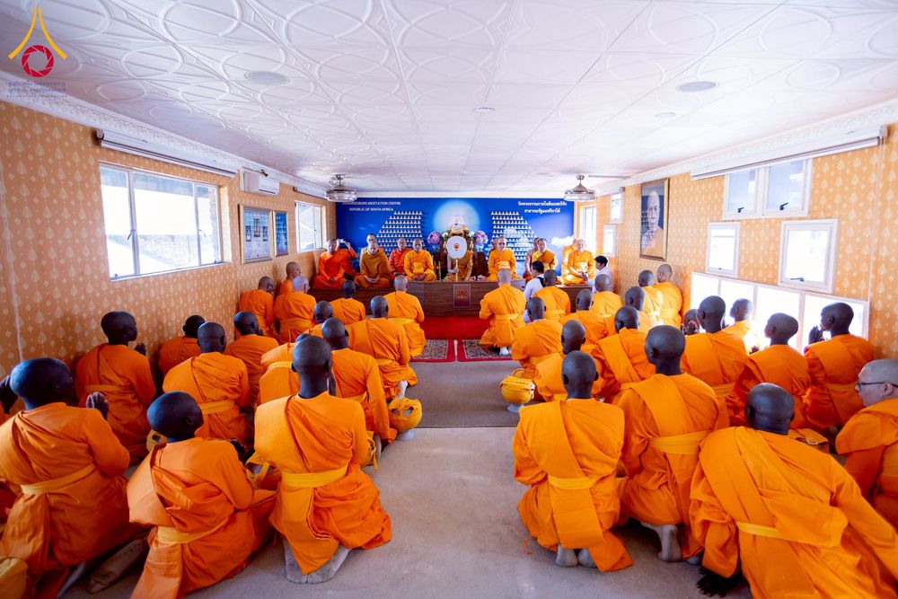 ภาพ No.231703:โครงการบรรพชาอุปสมบทหมู่ครั้งที่ 2 ณ วัดพระธรรมกายโจฮันเนสเบิร์ก ประเทศแอฟริกาใต้ วันอาทิตย์ 29 มิถุนายน พ.ศ. 2568