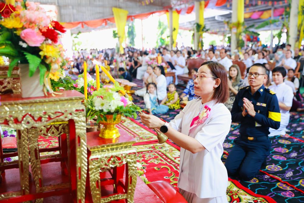 ภาพ No.282854:วันที่ 4 พฤศจิกายน พ.ศ. 2568 พิธีทอดกฐินสามัคคีทั่วไทย 30,000 วัด  โดยคณะศิษยานุศิษย์ บูชาธรรม 81 ปี  หลวงพ่อธัมมชโย ณ วัดห้วยม่วง อ.กำแพงแสน จ.นครปฐม