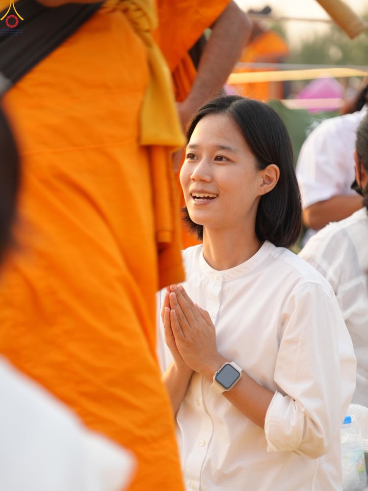ภาพ No.299570:วันที่ 18 มกราคม พ.ศ. 2569 พิธีต้อนรับพระธรรมยาตรา (ภาพชุดที่ 2) ณ อนุสรณ์สถานลำดับที่ 5  สถานที่เผยแผ่วิชชาธรรมกายครั้งแรก อนุสรณ์สถานบางปลา วัดบางปลา อำเภอบางเลน จังหวัดนครปฐม ในโครงการธรรมยาตรา กตัญญูบูชา มหาปูชนียาจารย์ พระมงคลเทพมุนี(สด จนฺทสโร) พระ