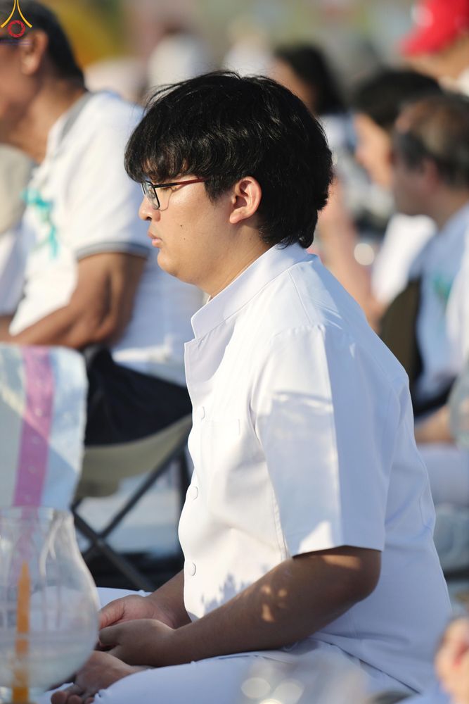 ภาพ No.301999:วันที่ 23 มกราคม พ.ศ. 2569 พิธีจุดประทีปธรรมถวายเป็นพุทธบูชา และบูชาธรรมมหาปูชนียาจารย์  ณ อนุสรณ์สถานลำดับที่ 5 สถานที่เผยแผ่วิชชาธรรมกายครั้งแรก อนุสรณ์สถานบางปลา วัดบางปลา อำเภอบางเลน จังหวัดนครปฐม ในโครงการธรรมยาตรา กตัญญูบูชา มหาปูชนียาจารย์ พระมงคล