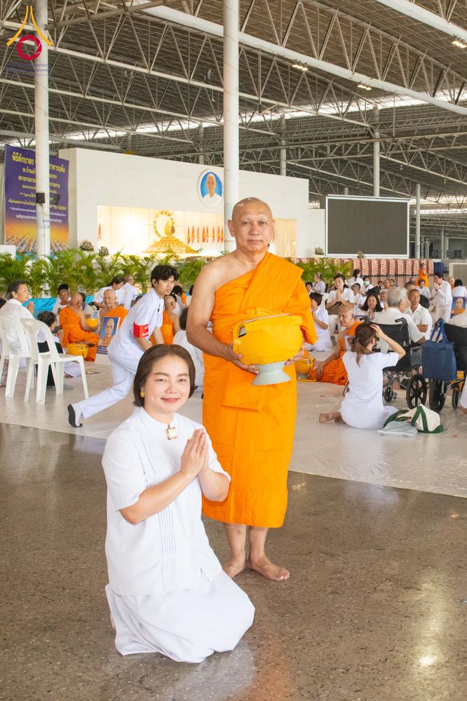 ภาพ No.321465:วันเสาร์ที่ 11 เมษายน พ.ศ.2569 พิธีขอบรรพชา พิธีขอสรณคมณ์และศีล, พิธีถวายบาตร พิธีอุปสมบท โครงการอุปสมบทหมู่ บูชาธรรมหลวงพ่อธัมมชโย พ.ศ.2569 โครงการอุปสมบทหมู่ธรรมทายาท ระดับอุดมศึกษา รุ่น 53 (ภาคฤดูร้อน) ณ วัดพระธรรมกาย ปทุมธานี