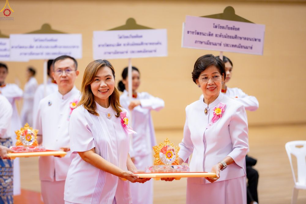 ภาพ No.311957:วันอังคารที่ 3 มีนาคม พ.ศ.2569 พิธีมอบโล่วัชรเกียรติยศ โครงการตอบปัญหาธรรมะทางก้าวหน้า ครั่งที่ 43, พิธีมอบโล่วัชรเกียรติยศ โครงการสอบตอบปัญหาศีลธรรม เพื่อสันติภาพโลก (World-Pec) ครั้งที่ 19 ณ สภาธรรมกายสากล วัดพระธรรมกาย