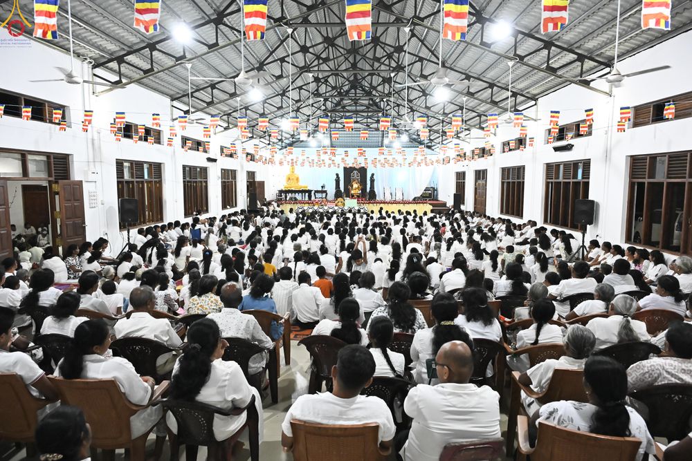 ภาพ No.278796:วันที่ 30 ตุลาคม 2568 กฐินสมทบวัดต่างประเทศ โดยคณะศิษยานุศิษย์ บูชาธรรม 81 ปี หลวงพ่อธัมมชโย ณ วัดศรีธรรมานันทะ บาลังโกด้า ประเทศศรีลังกา วัดสังฆราช อมรปุระนิกาย สมเด็จไมตรี มูรตี