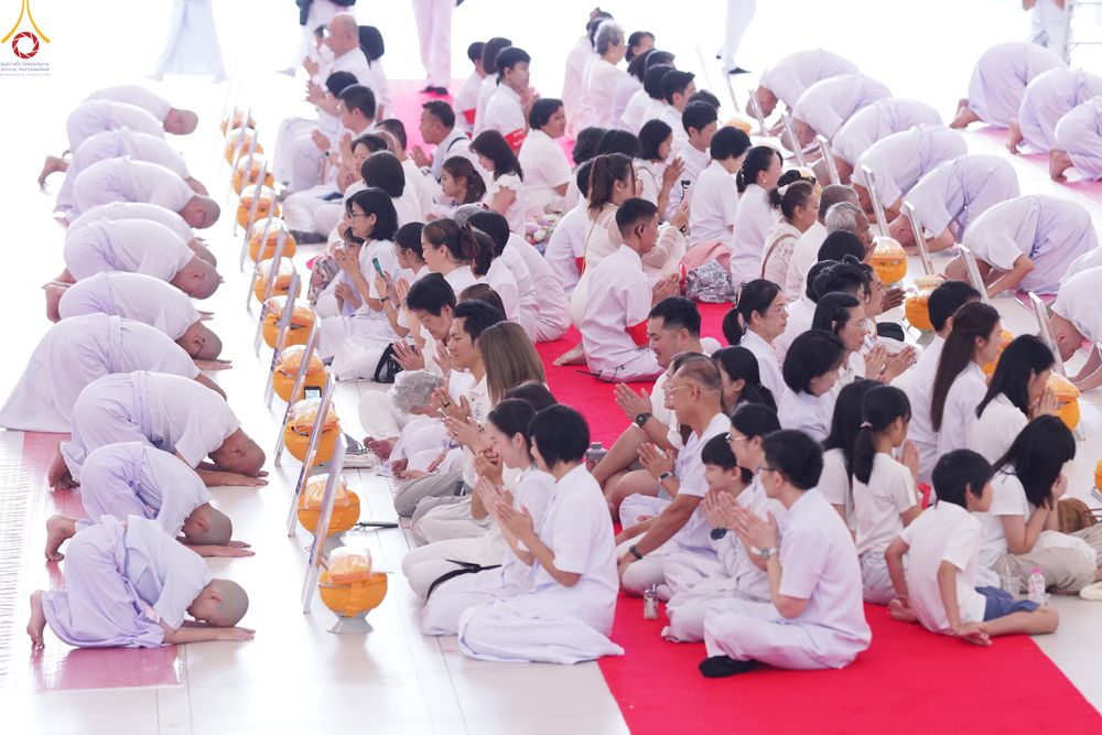 ภาพ No.338774:วันที่ 11 กรกฎาคม พศ.2569 พิธีบรรพชาอุปสมบท โครงการอุปสมบทหมู่ธรรมทายาทนานาชาติ  IDOP รุ่นที่ 21 (ภาษาจีน)  จากประเทศจีน มาเลเซีย สิงคโปร์ และไต้หวัน , โครงการบรรพชาสามเณรโรงเรียนนานาชาติ รุ่นที่ 15