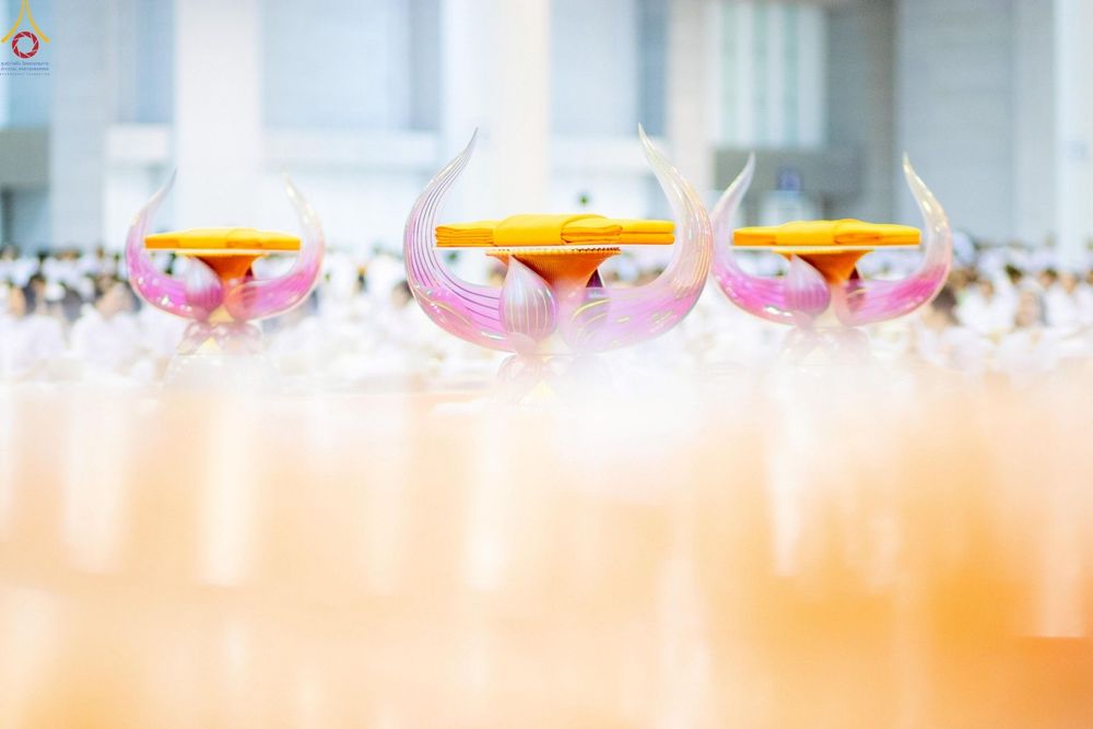 ภาพ No.251743:วันที่ 10 ตุลาคม พ.ศ. 2568 พิธีทอดผ้าป่าสมทบกฐินวัดพระธรรมกาย และสมทบกฐิน 30,000 กว่าวัดทั่วประเทศ ครั้งที่ 3 ณ สภาธรรมกายสากล วัดพระธรรมกาย