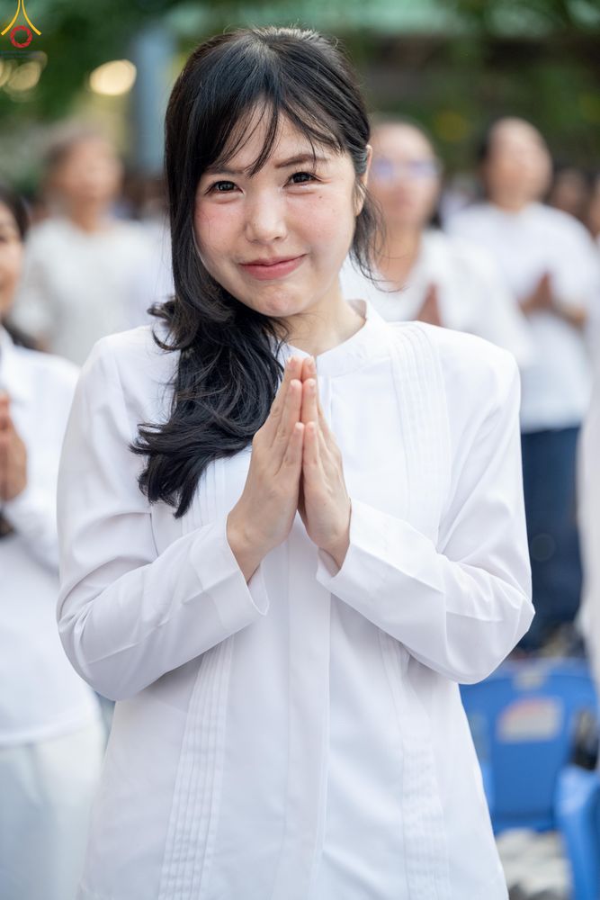 ภาพ No.297012:วันที่ 17 มกราคม พ.ศ. 2569 พิธีจุดประทีปถวายเป็นพุทธบูชา และบูชาธรรมมหาปูชนียาจารย์  ณ วัดโบสถ์บน ต.บางคูเวียง จ.นนทบุรี อนุสรณ์สถานลำดับที่ 4 สถานที่เกิดด้วยกายธรรม ในโครงการธรรมยาตรา กตัญญูบูชา มหาปูชนียาจารย์ พระมงคลเทพมุนี(สด จนฺทสโร) พระผู้ปราบมาร อ