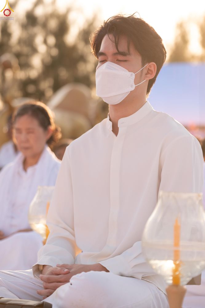 ภาพ No.302004:วันที่ 23 มกราคม พ.ศ. 2569 พิธีจุดประทีปธรรมถวายเป็นพุทธบูชา และบูชาธรรมมหาปูชนียาจารย์  ณ อนุสรณ์สถานลำดับที่ 5 สถานที่เผยแผ่วิชชาธรรมกายครั้งแรก อนุสรณ์สถานบางปลา วัดบางปลา อำเภอบางเลน จังหวัดนครปฐม ในโครงการธรรมยาตรา กตัญญูบูชา มหาปูชนียาจารย์ พระมงคล