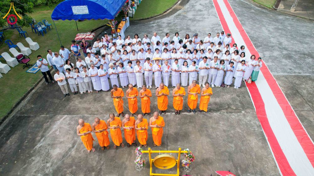 ภาพ No.340881:วันเสาร์ที่ 25 กรกฏาคม พ.ศ.2569 พิธีทอดผ้าป่าสามัคคี ปฐมฤกษ์ เปิดป้ายตั้งองค์ประธาน ณ ศูนย์ธรรมอุทยานสุขสดใส อ.จอมทอง จ.เชียงใหม่