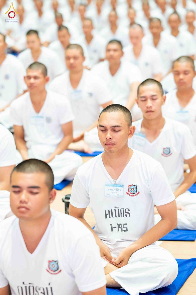 ภาพ No.341511:วันที่ 26 กรกฎาคม พ.ศ. 2569 โครงการพัฒนาคุณธรรม จริยธรรม สำหรับนักเรียนนายสิบตำรวจ (นสต.) รุ่นที่ 17 ศูนย์ฝึกอบรมตำรวจภูธรภาค 1 ได้จัดกิจกรรม  จุดเทียนรวมใจและปฏิบัติธรรมเจริญสมาธิภาวนา เพื่อน้อมอุทิศถวายเป็นพระราชกุศลฯ ณ ศูนย์ปฏิบัติธรรมเวิล์ดพีช วัลเล่