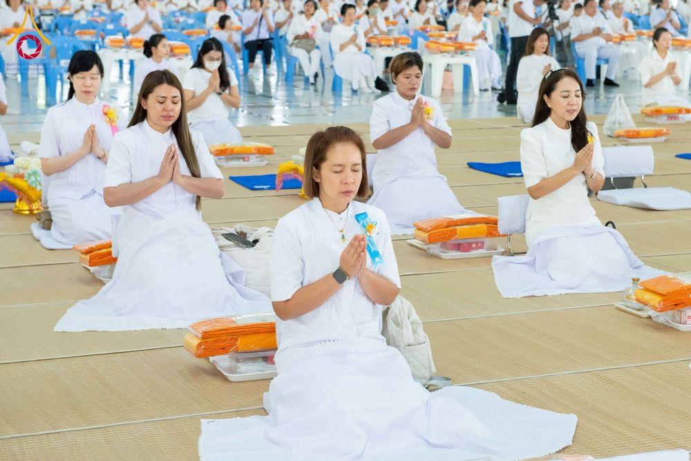 ภาพ No.276450:วันศุกร์ที่ 5 ธันวาคม พ.ศ. 2568 (วันพระ ขึ้น 15 ค่ำ เดือน 1) พิธีบุพเปตพลี ครั้งที่ 175 ร่วมอุทิศบุญแด่หมู่ญาติที่ล่วงลับไปแล้ว และสืบทอดอายุพระพุทธศาสนา ณ หอฉันคุณยายอาจารย์ฯ วัดพระธรรมกาย