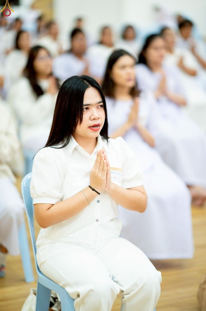 ภาพ No.242714:วันที่ 29-31 สิงหาคม พ.ศ. 2568 องค์กรภาคีเครือข่าย “บวร” (บ้าน-วัด-โรงเรียน-ราชการ) อ.คลองหลวง จัดบวชอุบาสิกาแก้ว ถวายพระราชกุศลแด่สมเด็จพระพันปีหลวง - กตัญญูบูชาแด่ผู้มีพระคุณ