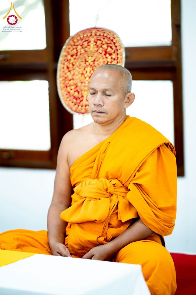 ภาพ No.237630:พิธีเจริญพระพุทธมนต์ ปฏิบัติธรรมเจริญสมาธิภาวนา และทำบุญตักบาตร ถวายพระราชกุศล เนื่องในโอกาสวันเฉลิมพระชนมพรรษา สมเด็จพระนางเจ้าสิริกิติ์ พระบรมราชินีนาถ พระบรมราชชนนีพันปีหลวง วันอังคารที่ 12 สิงหาคม พ.ศ. 2568  ณ อาคารปลูกศรัทธา 2 วัดพระธรรมกาย 