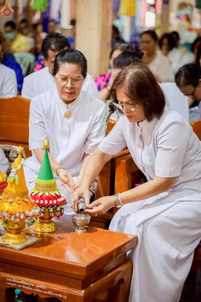 ภาพ No.251952:วันที่ 10 ตุลาคม พ.ศ. 2568 พิธีทอดกฐินสามัคคีทั่วไทย 30,000 วัด โดยคณะศิษยานุศิษย์ บูชาธรรม 81 ปี หลวงพ่อธัมมชโย  ร่วมกับ มหาวิทยาลัยนเรศวร  ณ วัดศรีรัตนาราม(จูงนาง) ต.ท่าทอง อ.เมือง จ.พิษณุโลก