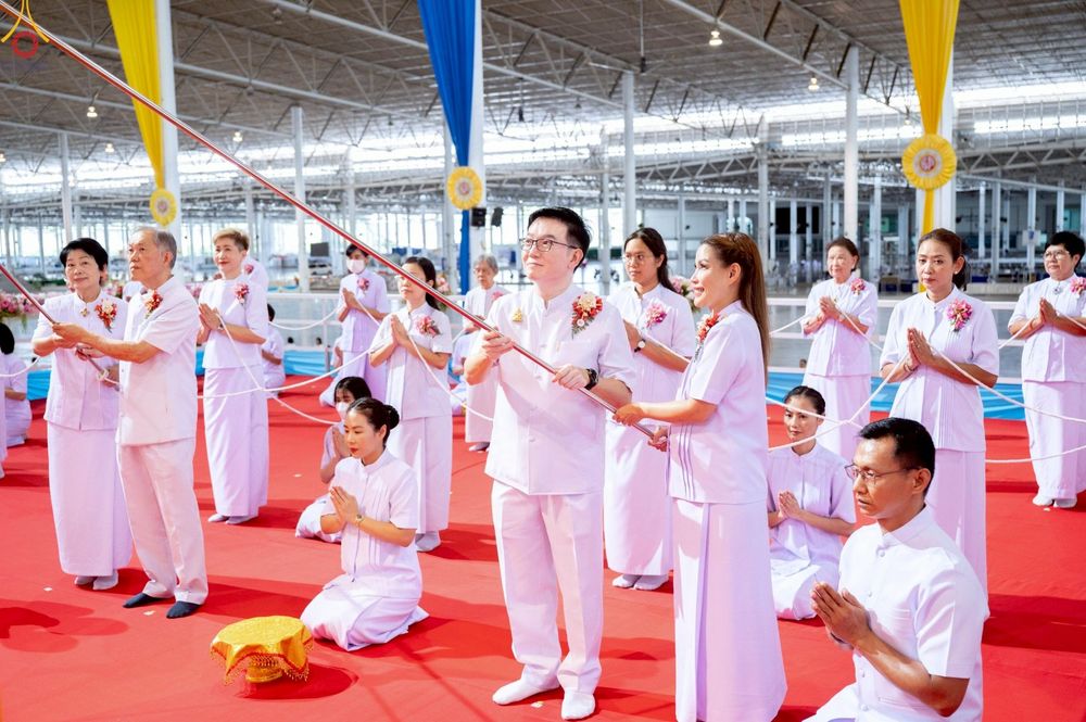 ภาพ No.233949:วันอาทิตย์ที่ 20 กรกฎาคม พ.ศ.2568 พิธีจุดเทียนใจ ไฟนิรันด์ อนันตชัย วัดพระธรรมกาย