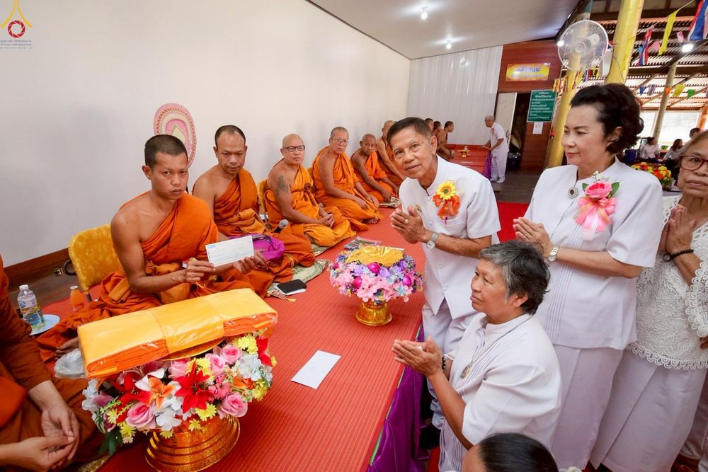 ภาพ No.269703:วันที่ 25 ตุลาคม พ.ศ. 2568 พิธีทอดกฐินสามัคคีทั่วไทย ณ วัดบ้านนาจาน ต.หนองกะท้าว  อ.นครไทย จ.พิษณุโลก โดยคณะศิษยานุศิษย์ บูชาธรรม 81 ปี หลวงพ่อธัมมชโย