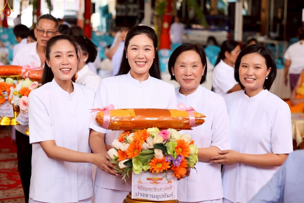 ภาพ No.252586:วันที่ 11 ตุลาคม พ.ศ. 2568 พิธีทอดกฐินสามัคคีทั่วไทย 30,000 วัด โดยคณะศิษยานุศิษย์ บูชาธรรม 81 ปี หลวงพ่อธัมมชโย ณ วัดมงคลพุกการาม ต. คลองสี่  อ.คลองหลวง จ.ปทุมธานี