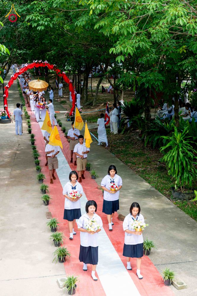 ภาพ No.346547:วันอาทิตย์ที่ 30 สิงหาคม พ.ศ.2569 พิธีทอดผ้าป่า สวดธรรมจักรกัปปวัตนสูตรกลั่นแผ่นดินโปรยรัตนชาติ  สถาปนาองค์พระเจดีย์เพื่อสร้างสันติภาพโลก  ณ ศูนย์ปฏิบัติธรรมพนมสารคาม (เพชรตะวัน) จังหวัดฉะเชิงเทรา