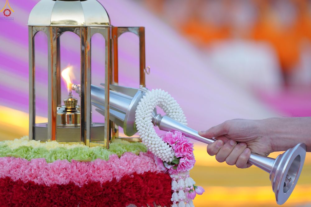 ภาพ No.292066:วันที่ 10 มกราคม พ.ศ. 2569 พิธีจุดประทีปถวายเป็นพุทธบูชา และบูชาธรรมมหาปูชนียาจารย์  ณ อนุสรณ์สถานคลองบางนางแท่น อ.สามพราน จ.นครปฐม ในโครงการธรรมยาตรา กตัญญูบูชา มหาปูชนียาจารย์ พระมงคลเทพมุนี(สด จนฺทสโร) พระผู้ปราบมาร อนุสรณ์สถาน 7 แห่ง ปีที่ 14