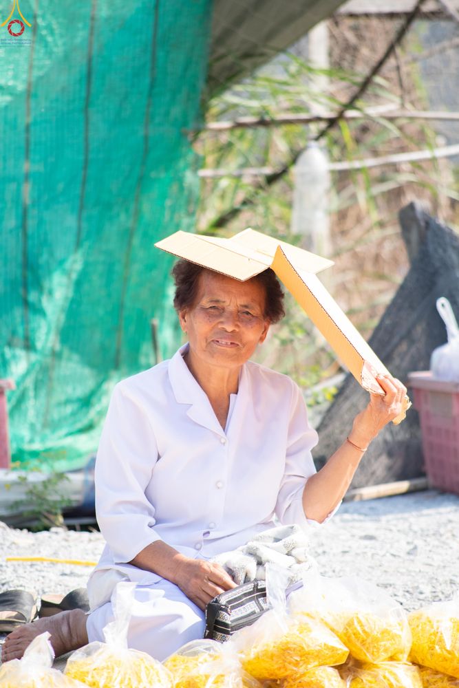ภาพ No.290397:วันที่ 7 มกราคม พ.ศ. 2569 พิธีต้อนรับพระธรรมยาตรา ณ อนุสรณ์สถานลำดับที่ 2  สถานที่ตั้งมโนปณิธานบวชตลอดชีวิต อนุสรณ์สถานคลองบางนางแท่น (ภาพชุดที่ 2) อ.สามพราน จ.นครปฐม ในโครงการธรรมยาตรา กตัญญูบูชา มหาปูชนียาจารย์ พระมงคลเทพมุนี(สด จนฺทสโร) พระผู้ปราบมาร 