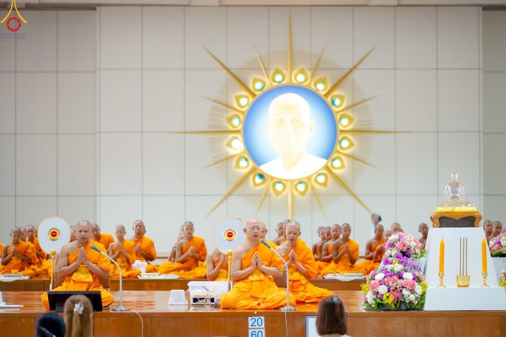 ภาพ No.136140:พิธีบุพเปตพลี ครั้งที่ 150 ร่วมอุทิศบุญให้แก่หมู่ญาติที่ล่วงลับไปแล้ว และสืบทอดอายุพระพุทธศาสนา วันอังคารที่ 7 พฤษภาคม พ.ศ. 2567 ( วันพระ แรม 14 ค่ำ เดือน 5 ) ณ หอฉันคุณยายอาจารย์ฯ วัดพระธรรมกาย