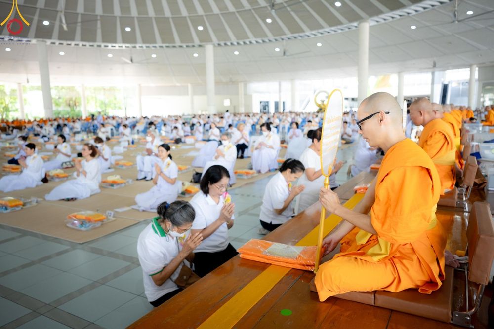 ภาพ No.142051:พิธีบุพเปตพลี ครั้งที่ 152 ร่วมอุทิศบุญแด่หมู่ญาติที่ล่วงลับไปแล้ว และสืบทอดอายุพระพุทธศาสนา วันศุกร์ที่ 21 มิถุนายน พ.ศ. 2567 วันพระขึ้น 15 ค่ำ เดือน 7 ณ หอฉันคุณยายอาจารย์ วัดพระธรรมกาย